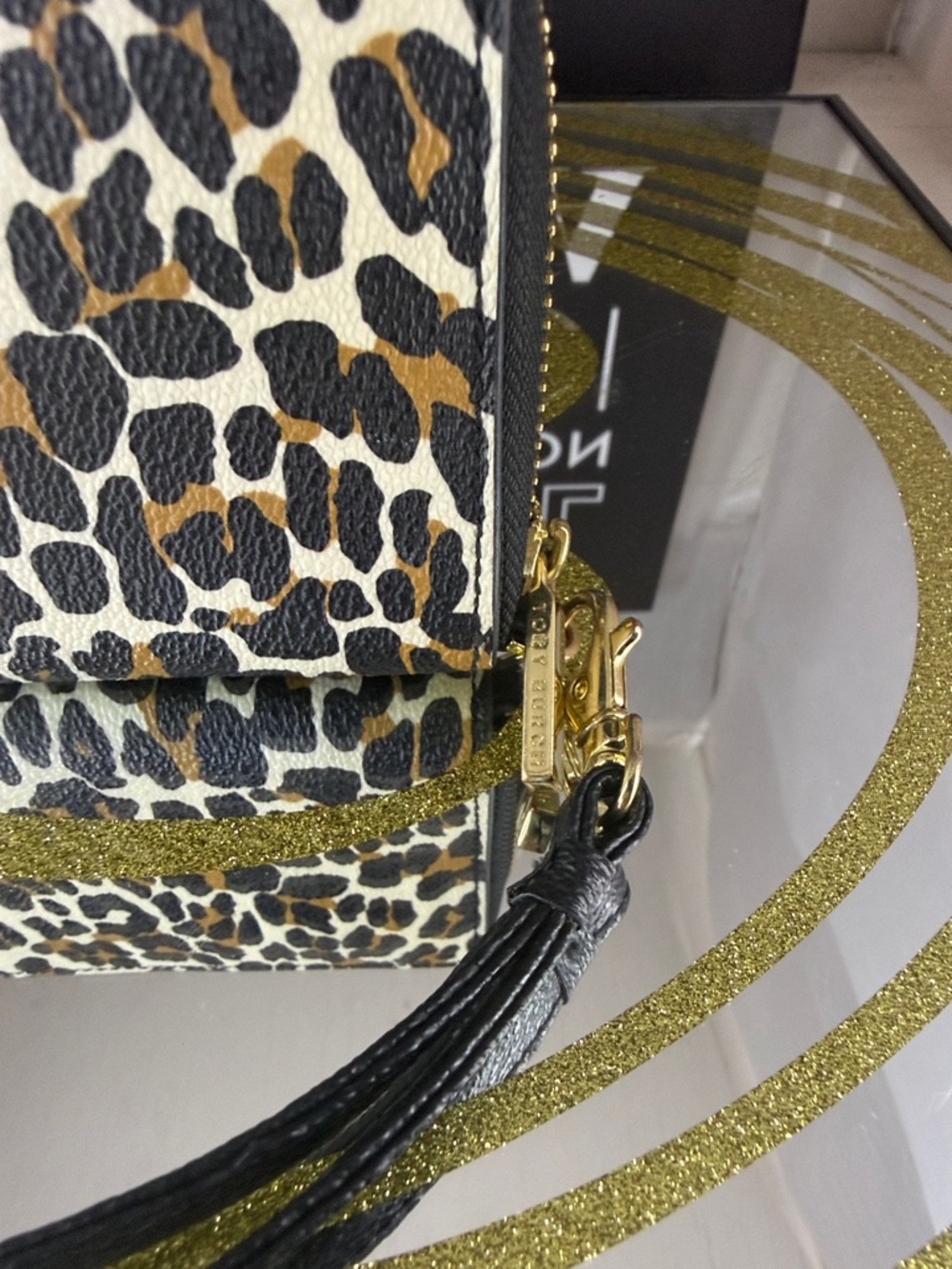 Tory Burch Leopard Print Wrislet Wallet in Black, White & Brown - Picture 5 of 6